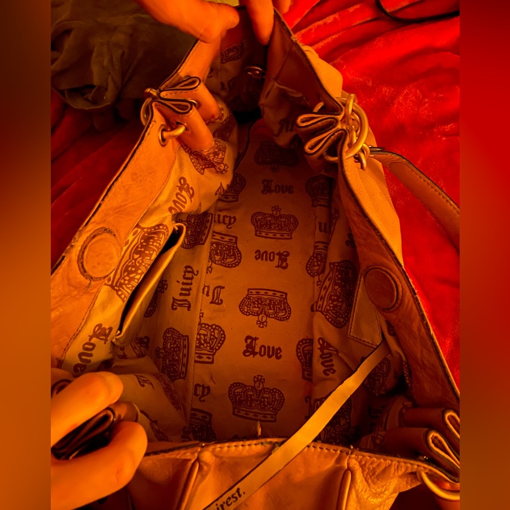 Juicy Couture Tan Leather Shoulder Bag with Gold-Tone Logo - Picture 12 of 13